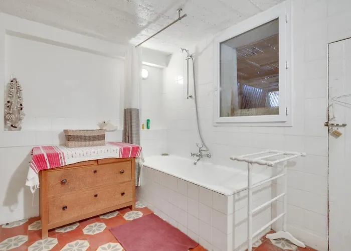 Comfortable House With Terrace For 5 People By Wee